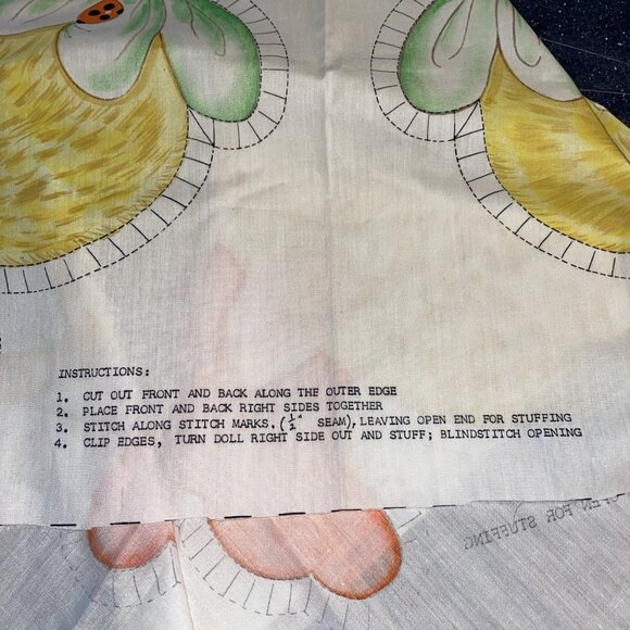 Vtg Easter Yellow Duck Cut Sew Pillow Fabric Panel Spring Mills Pattern #7572 - Picture 3 of 6